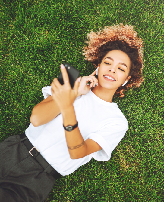 チャージバック発生時、ECサイトの損失を補てんする。