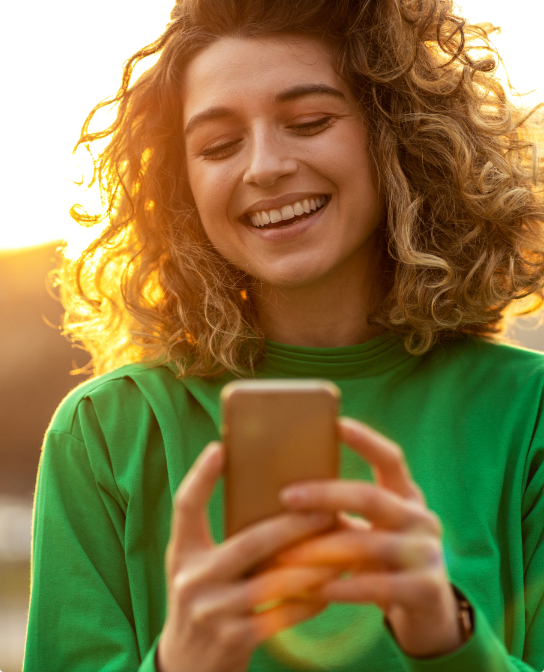 AkuruはECサイト事業者におけるクレジットカード決済不正利用の脅威に対応するソリューションを提供。チャージバックの防止、根本的な解決を目指します。